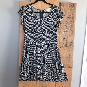 Cap sleeve dress